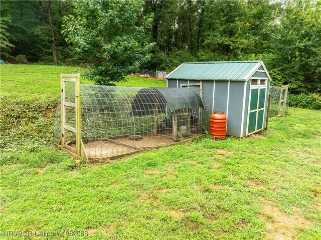 2318 Independence Road, Cedarville, AR 72932