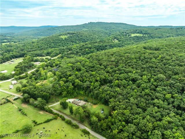 2318 Independence Road, Cedarville, AR 72932