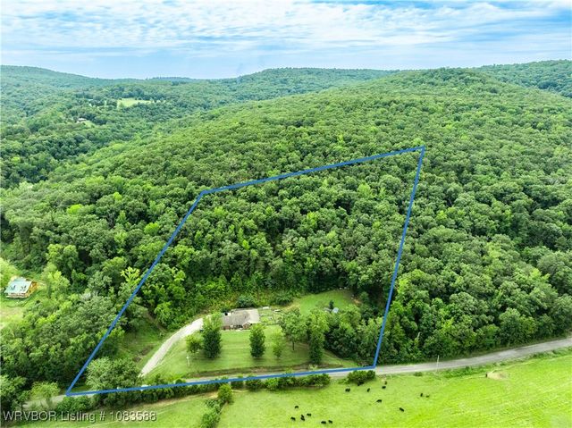 2318 Independence Road, Cedarville, AR 72932