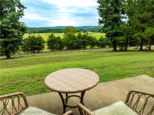 2318 Independence Road, Cedarville, AR 72932