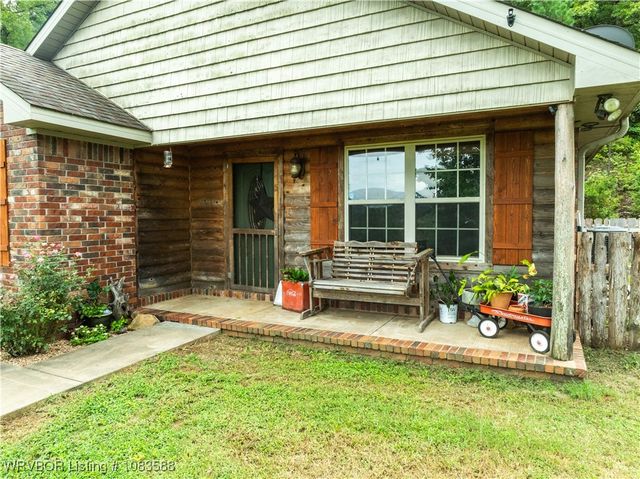 2318 Independence Road, Cedarville, AR 72932