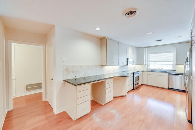 6349 Diamond Head Circle C, Dallas, TX 75225