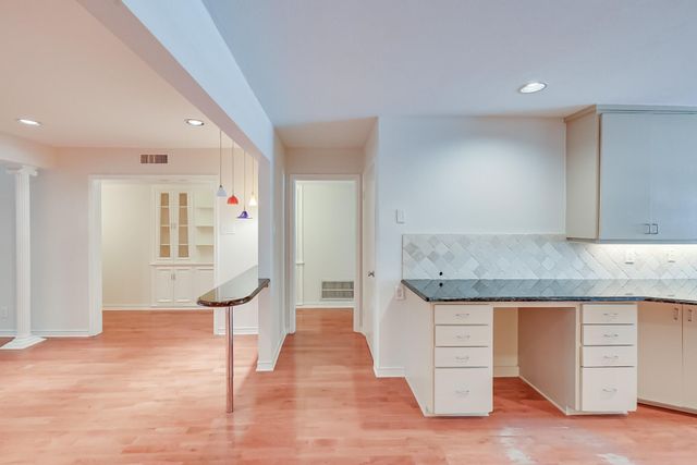 6349 Diamond Head Circle C, Dallas, TX 75225