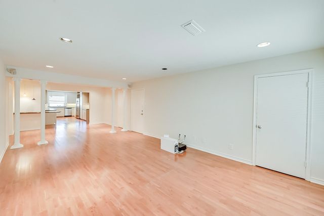 6349 Diamond Head Circle C, Dallas, TX 75225