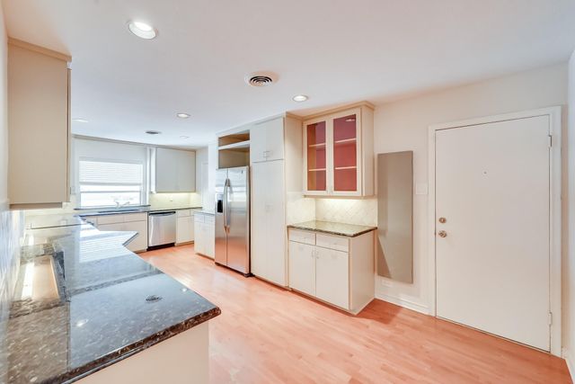 6349 Diamond Head Circle C, Dallas, TX 75225