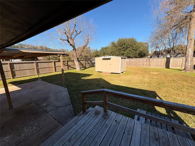 510 Hicks Street, Tomball, TX 77375