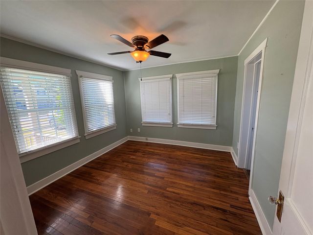 510 Hicks Street, Tomball, TX 77375