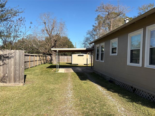 510 Hicks Street, Tomball, TX 77375