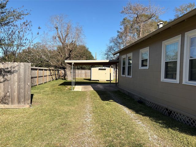 510 Hicks Street, Tomball, TX 77375