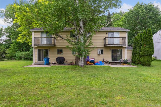 10461 Eagle Road, Rose Township, MI 48350