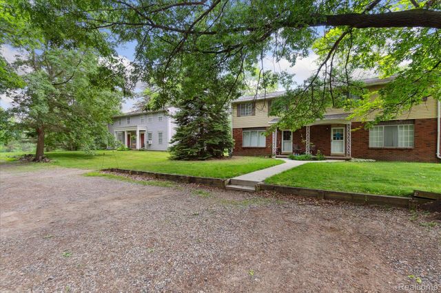 10461 Eagle Road, Rose Township, MI 48350