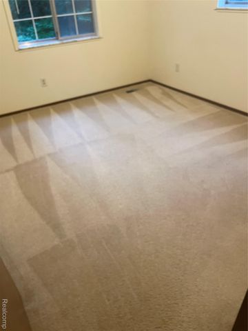 10461 Eagle Road, Rose Township, MI 48350