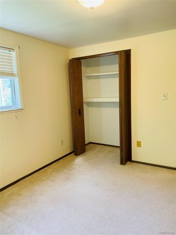 10461 Eagle Road, Rose Township, MI 48350