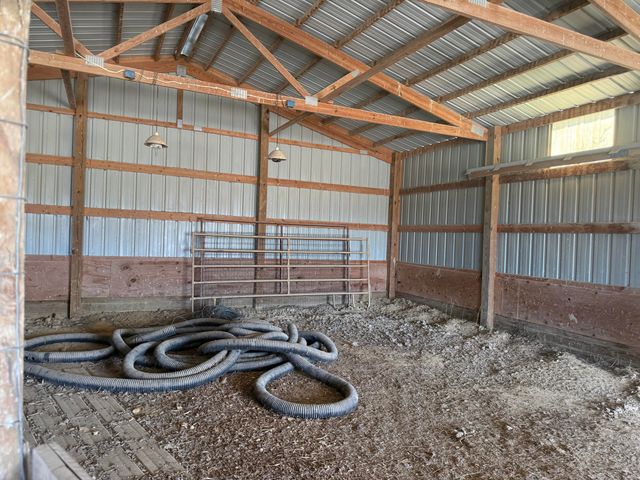 19394 MAGNOLIA Road, Crescent, IA 51526