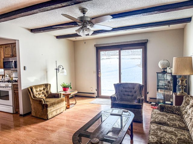 19394 MAGNOLIA Road, Crescent, IA 51526