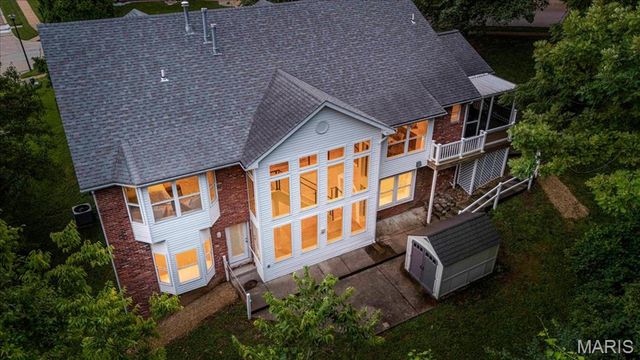 5259 Autumnwinds Drive, St Louis, MO 63129