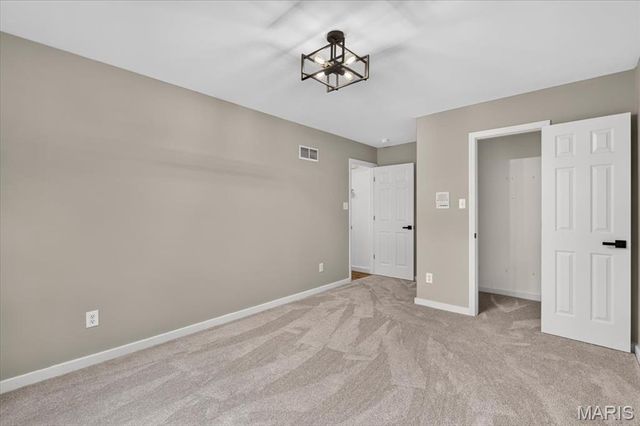 5259 Autumnwinds Drive, St Louis, MO 63129