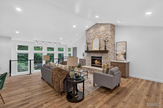 5259 Autumnwinds Drive, St Louis, MO 63129