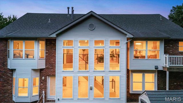 5259 Autumnwinds Drive, St Louis, MO 63129