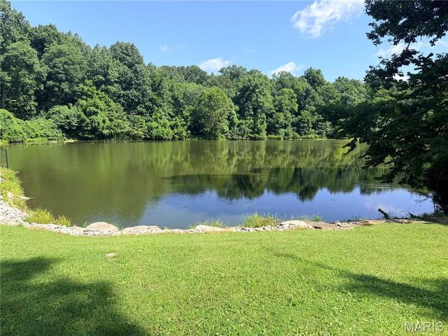 5259 Autumnwinds Drive, St Louis, MO 63129