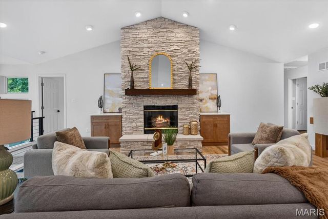 5259 Autumnwinds Drive, St Louis, MO 63129