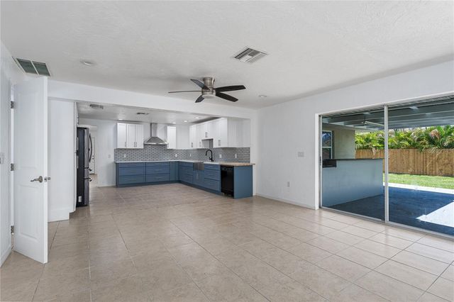 4419 102ND STREET W, Bradenton, FL 34210