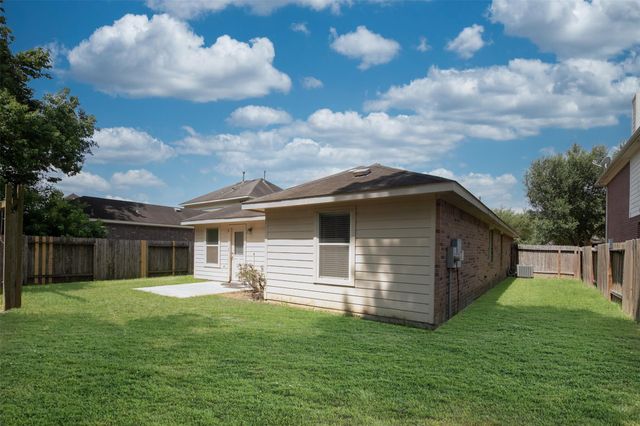 5706 Rocky Trail Drive, Houston, TX 77339