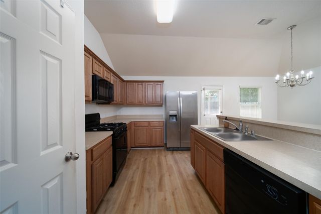 5706 Rocky Trail Drive, Houston, TX 77339