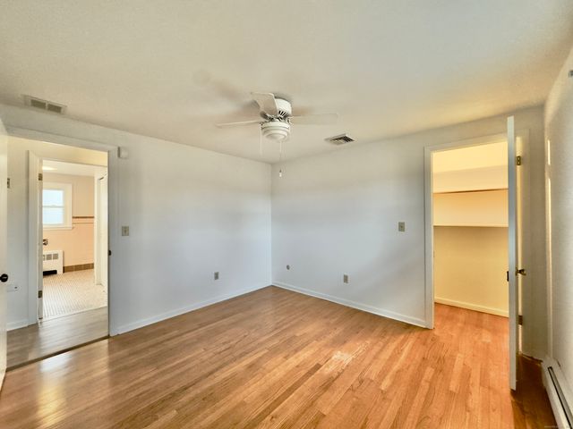 9 Rhode Island Avenue, Waterbury, CT 06704