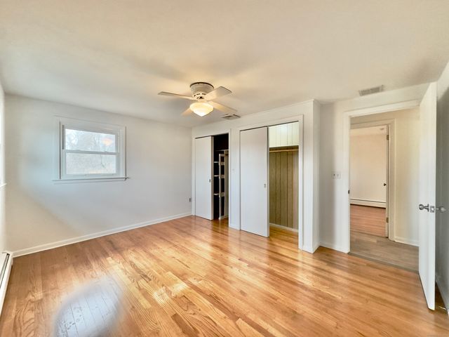 9 Rhode Island Avenue, Waterbury, CT 06704