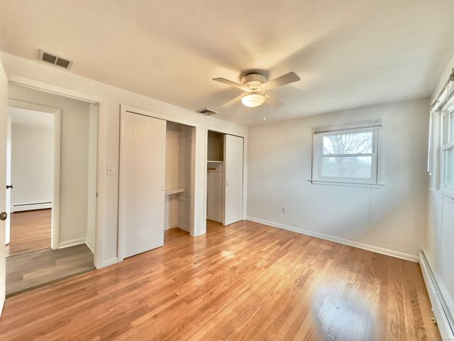 9 Rhode Island Avenue, Waterbury, CT 06704