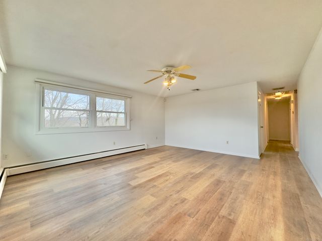 9 Rhode Island Avenue, Waterbury, CT 06704