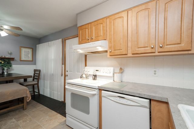 45 Beaumont Ave, Chicopee, MA 01013