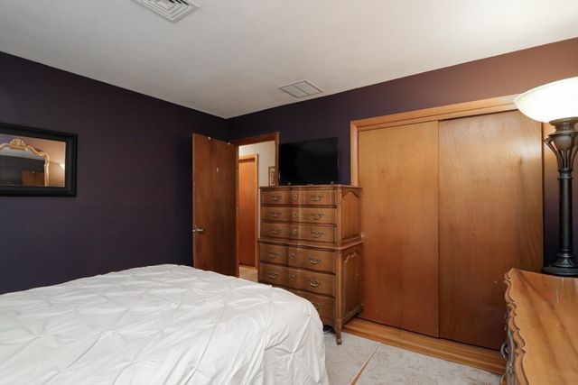 45 Beaumont Ave, Chicopee, MA 01013