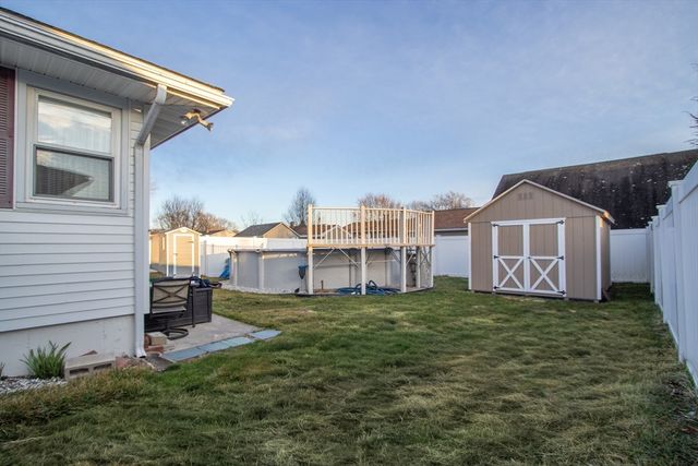 45 Beaumont Ave, Chicopee, MA 01013