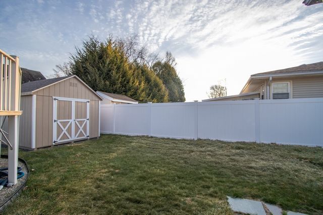 45 Beaumont Ave, Chicopee, MA 01013