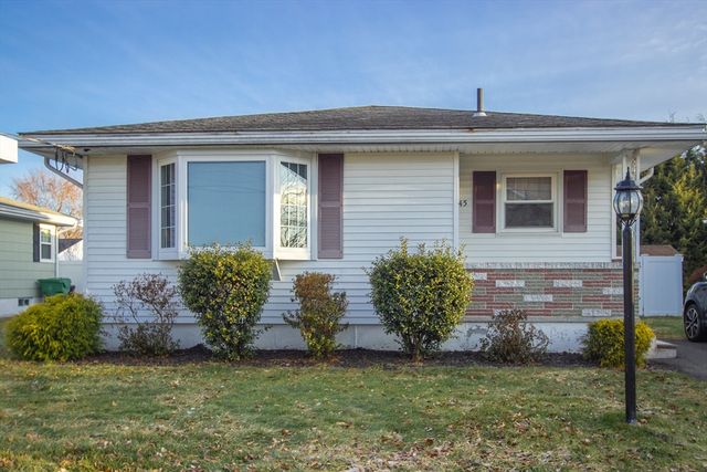 45 Beaumont Ave, Chicopee, MA 01013