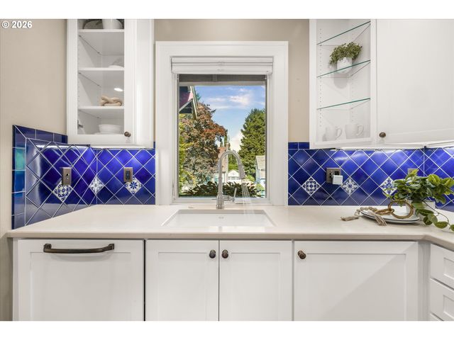 6615 Se 22ND Ave, Portland, OR 97202