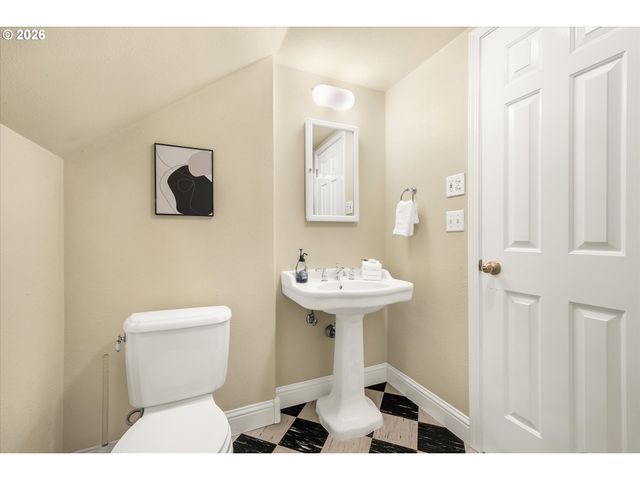 6615 Se 22ND Ave, Portland, OR 97202