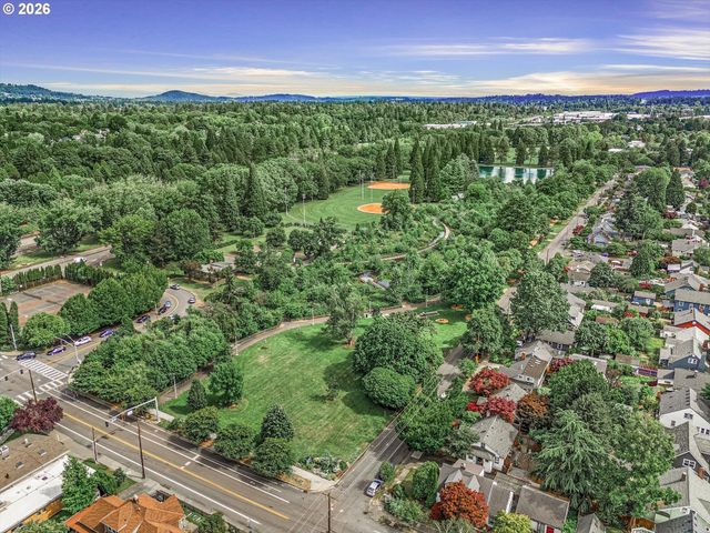 6615 Se 22ND Ave, Portland, OR 97202