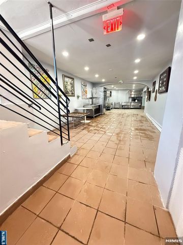 1085 Broad Street, Newark, NJ 07104