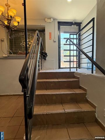 1085 Broad Street, Newark, NJ 07104