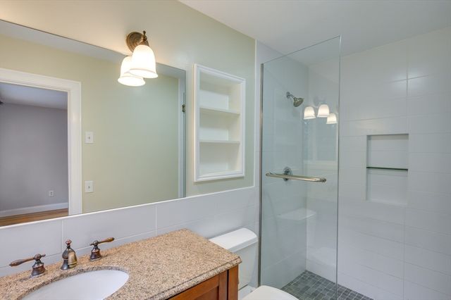 93 Woodcliff Rd, Brookline, MA 02467