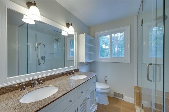 93 Woodcliff Rd, Brookline, MA 02467