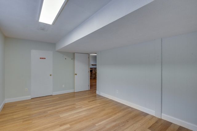 93 Woodcliff Rd, Brookline, MA 02467