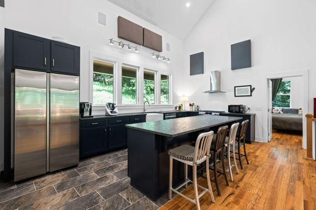 1719 Hidden Harbor Road, Hixson, TN 37343