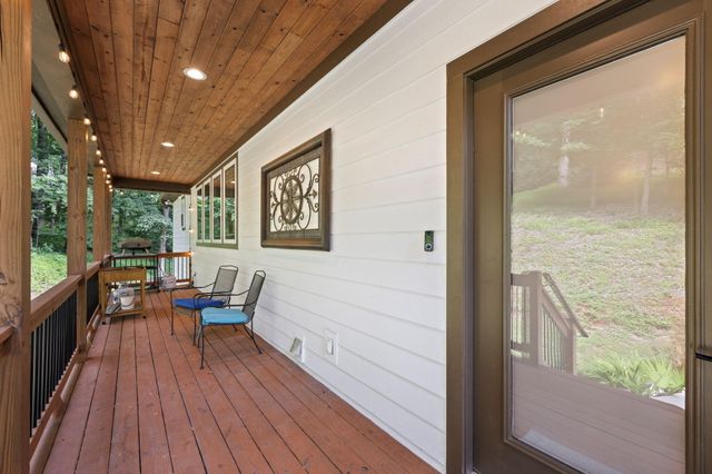 1719 Hidden Harbor Road, Hixson, TN 37343