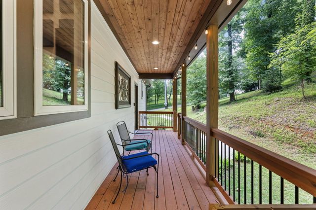 1719 Hidden Harbor Road, Hixson, TN 37343