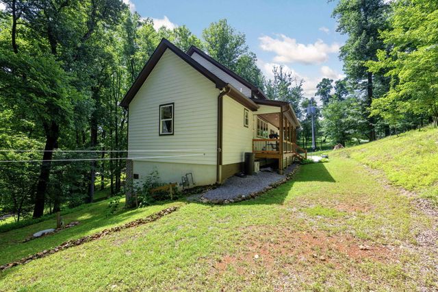 1719 Hidden Harbor Road, Hixson, TN 37343