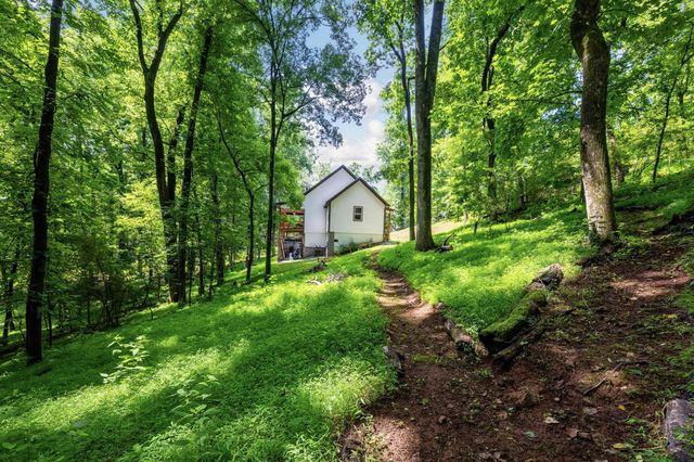 1719 Hidden Harbor Road, Hixson, TN 37343